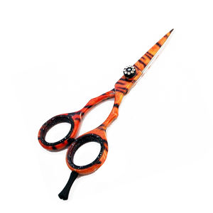 Ciseaux de coiffeur professionnels MAHFOOZ INSTRUMENTS, ciseaux de salon en acier inoxydable tranchants avec repose-doigts réglable - Product Image 2