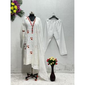 DESIGNER ORGANZA BRODERIE TRAVAIL HAUT BAS AVEC DUPATTA BLANC - Product Image 4