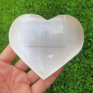 Piedras preciosas curativas de 2 pulgadas de cristal de corazón hinchado de amatista natural al por mayor para Reiki y Feng Shui - Product Image 6