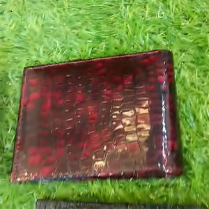 Portefeuille en cuir texturé de qualité supérieure pour hommes, élégant portefeuille masculin en bleu, marron et bordeaux, portefeuille en cuir à double pli avec poche zippée - Product Image 3