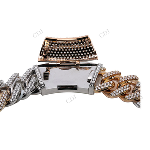 สร้อยคอแบบ Cuban Link ชุบทอง 18 มม. ยาว 26 นิ้ว สไตล์ฮิปฮอป ประดับเพชร VVS Moissanite ตัวล็อคหรูหรา ทำจากเงินแท้ เหมาะสำหรับทั้งผู้ชายและผู้หญิง - Product Image 4