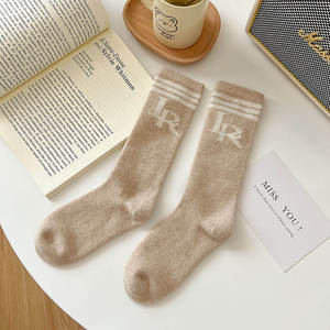 High Quality Eco-Friendly <b>Men</b> Ribbed Stripe Crew <b>Socks</b> Candy <b>Color</b> Summer Standard Spandex Sports Use Retro Slouch <b>Socks</b> - Product Image 3