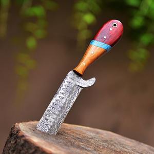 Couteau de chasse et de camping industriel en acier Damas forgé à la main, lame droite ultra-affûtée, OEM - Product Image 4