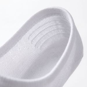 Chaussettes de sport en coton pour hommes en gros, chaussettes de course blanches à haute élasticité personnalisées pour le printemps - Product Image 3