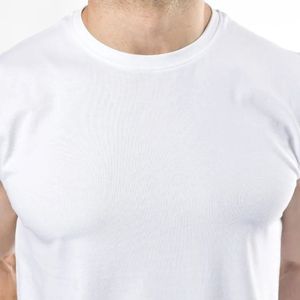 Débardeur blanc uni sans manches à col ras du cou pour homme, idéal pour le sport et la gym - Product Image 5