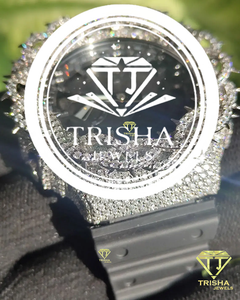Montre de luxe en argent sterling 925 avec diamants Moissanite VVS de qualité supérieure et lunette à pointes personnalisée, un bijou de créateur. - Product Image 3