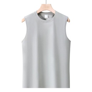 เสื้อกล้ามออกกำลังกายผู้ชายแบบร่อง ทรงเข้ารูป รับผลิตตามสั่งพร้อมโลโก้ สำหรับออกกำลังกาย ระบายอากาศได้ดี - Product Image 2