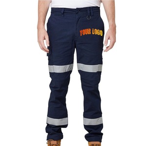 Pantalon de travail bleu marine réfléchissant pour homme avec bandes de sécurité et impression de logo personnalisé pour usage industriel - Product Image 4