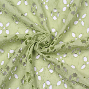 Tela de Mezclilla de Algodón Tejida con Bordado Geométrico Azul Claro y Blanco, Transpirable y Ecológica para Vestidos de Verano - Product Image 4