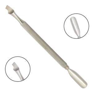 Pousse-cuticules professionnel double face robuste en acier inoxydable à bord large pour manucure et pédicure - Product Image 1