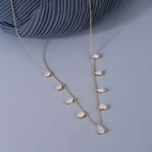 Colgante de Diamante Cultivado en Laboratorio con Corte Marquesa Ovalado y Pera, Plata de Ley S925, Chapado en Oro Amarillo, Lujo, 9 Piezas, Claridad EF - Product Image 1