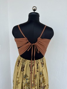 Robe longue florale sans manches 100 % coton pour femme, taille naturelle, style bohème doux, dos ouvert à nouer, idéale pour l'été, les vacances, marque privée - Product Image 5