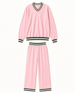Ensemble de survêtement décontracté en molleton doux, pull oversize à col en V et pantalon large, personnalisable - Product Image 4