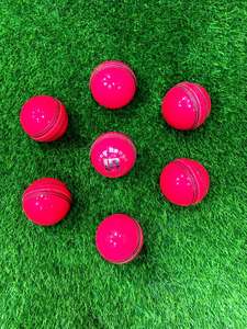Balles de cricket roses en cuir véritable, balles de match, balles de qualité testée, balles 2020, balles de cricket en cuir 156g, cousues à la machine, Pakistan - Product Image 5
