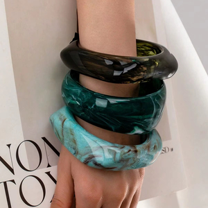 Fashion <b>Resin</b> Bracelet for Women Artistic Style Vintage Premium Jewelry Bangles Party Gift Collection - Product Image 1