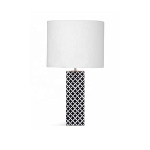 Fabriqué à la main Chic noir et blanc Floral incrustation lampe de Table os incrustation coin bureau lampes cadeau de mariage décoration os lampes - Product Image 4