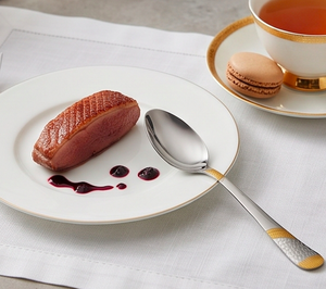 Hermoso juego de cubiertos con acabado plateado y dorado con extremos texturizados para comidas festivas finas y Decoración elegante - Product Image 5