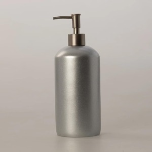 Distributeur de savon liquide mural moderne en acier inoxydable, design métallique élégant - Product Image 4