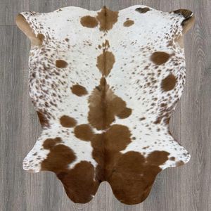 Alfombra de cuero vacuno natural suave, piel auténtica con pelo, para decoración de interiores de sala de estar y dormitorio. - Product Image 1