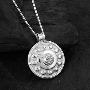 Colgante Fino de Plata de Ley 925 Pura con Amatista, Topacio, Peridoto, Citrino, Granate y Cornalina – Regalo Ideal - Product Image 1