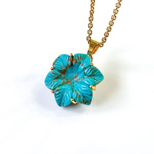 Colgante de flor de turquesa y cobre tallado a mano, collar de flor de cristal para mujer, colgante de piedra preciosa de turquesa y cobre natural - Product Image 1
