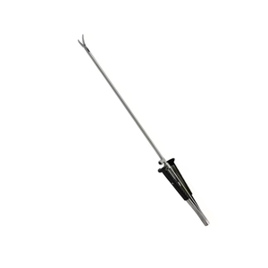 El portaagujas mínimamente invasivo es un instrumento quirúrgico especializado diseñado para suturas de precisión en procedimientos mínimamente invasivos. - Product Image 2