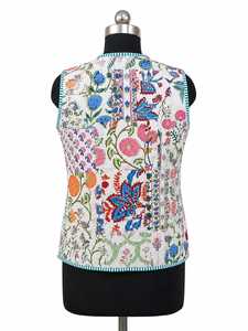 Chaleco Acolchado Bordado Floral para Mujer, Sin Mangas, Estilo Denim con Parches - Product Image 2