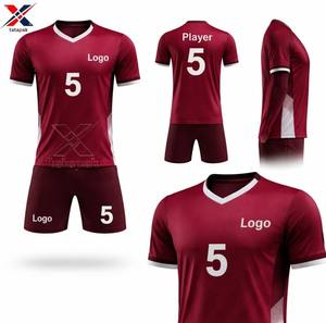 Maillots de sport respirants à manches courtes imprimés par transfert thermique, uniformes de football unisexes pour adultes, tenues d'équipes scolaires et de clubs, prix de gros - Product Image 1