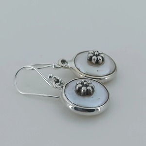 Boucles d'oreilles faites à la main en argent sterling 925 avec perles de culture d'eau douce, pierres précieuses blanches, bijoux pour femme, pierre de naissance de juin - Product Image 6