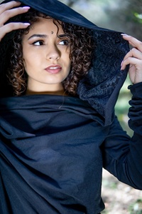 Cárdigan con Capucha Estilo Boho Hada, Capa Asimétrica, Ropa para Festivales, Chaqueta Estilo Élfico, Estilo Bruja, Prenda Exterior Ligera - Product Image 4