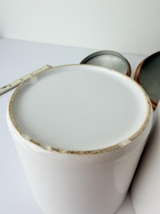 White Metal Container With Copper Lid For Cafes Modern Simple <b>Kitchen</b> Storage Jar For Sugar Tea Coffee <b>Pantry</b> Organizer - Product Image 6