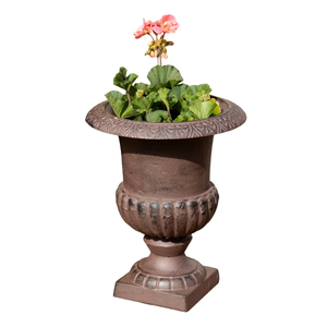 Urna de Jardín Metálica Vintage con Diseño de Rejilla, Acabado Rústico Blanco, para Flores o Plantas Verdes de Exterior, Urnas de Jardín Hechas a Mano - Product Image 4