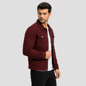 Chaqueta vaquera para hombre que ofrece un uso diario cómodo con detalles clásicos de mezclilla resistente y fácil combinación para un estilo casual urbano. - Product Image 2