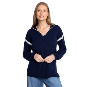 Sudadera con Capucha Sorority Whip Stitch Azul Marino con Cuello en V, Forro Polar con Ribete Blanco, Corte Regular, Estilo Casual, Otoño - Product Image 6