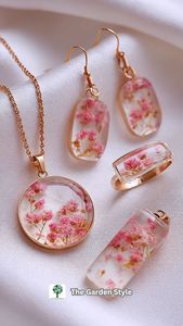 Modern Oval <b>Resin</b> Pendant Necklace for Daily Wear Boho Style Turquoise <b>Resin</b> Necklace Gift for Women - Product Image 4