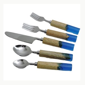 Cubiertos de boda de bajo precio del fabricante, acero inoxidable Chapado en plata con mango de resina violeta, juego de cubiertos para restaurantes y hogar - Product Image 6