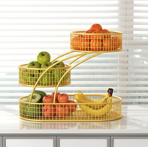 Cesta metálica antigua que proporciona un soporte confiable para frutas pesadas como manzanas, naranjas y plátanos sin que se doblen ni se deforme. - Product Image 2