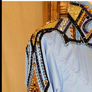 เสื้อเชิ้ตขี่ม้าสีฟ้าอ่อน Misha International ประดับคริสตัลปักลายสวยงาม ผลิตจากโพลีเอสเตอร์สวมใส่สบาย - Product Image 4