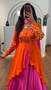 Robe de soirée en soie fantaisie pour femme avec dupatta, idéale pour les mariages et les fêtes, à prix abordable, robe ethnique Anarkali. - Product Image 2