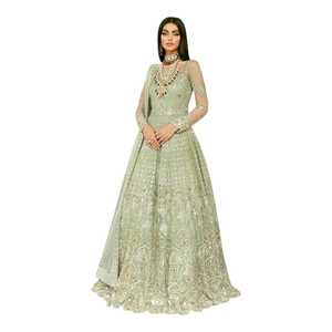 Lehenga Choli de mariée pakistanais haut de gamme vert poussière avec broderies argentées, robe de mariée en soie longue jusqu'au sol - Product Image 1
