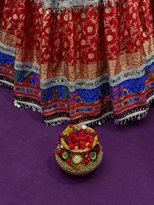 Magnifique robe longue afghane avec broderie élaborée sur les manches, jupe évasée et miroir traditionnel - Product Image 5