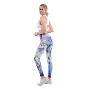 Pantalons de yoga à imprimé géométrique pour femmes, fournisseur de marques privées, polyester et élasthanne, 220 GSM, leggings de compression à séchage rapide - Product Image 3