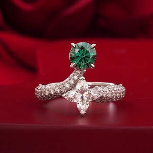 Glamorous Green Lab-Grown Diamond Inlay <b>Ring</b> 14K Gold Rare Color Cocktail Statement <b>Fine</b> Jewelry - Product Image 1
