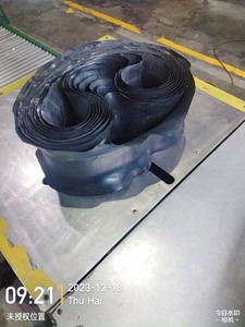 KUMA - Solapa de Caucho Natural de Alto Rendimiento para Camiones Ligeros y Automóviles de Pasajeros, Color Negro, Garantía de 12 Meses - Product Image 2