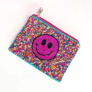 Monedero con Diseño de Corazón con Cuentas, Moderno y a la Moda, Hecho a Mano, de Alta Calidad, con Cierre de Cremallera, Ecológico y de Lujo - Product Image 3