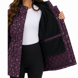 Chaqueta Impermeable de Alta Calidad para Mujer con Diseño Elegante, Forro Interior Suave y Aislamiento Resistente para Actividades al Aire Libre - Product Image 6