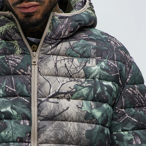 Chaqueta de Invierno para Hombre ARTIZ INTERNATIONAL, Cortavientos, Ecológica, con Capucha, Exterior de Nailon/Algodón, Detalle de Cuentas, Venta al Por Mayor - Product Image 5
