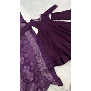 ชุด anarkali มุสลิมแบบดั้งเดิมที่สวยงามพร้อม dupatta สำหรับสวมใส่ในงานปาร์ตี้ - Product Image 4