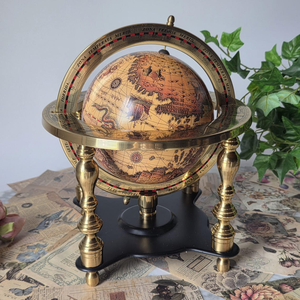 Globe armillaire de luxe en laiton avec carte du monde antique, support à quatre piliers, décoration de bureau exécutive vintage - Product Image 5