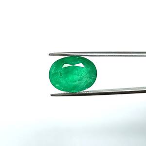 Esmeralda Verde Ovalada de 6.97 Quilates de Zambia - Product Image 5